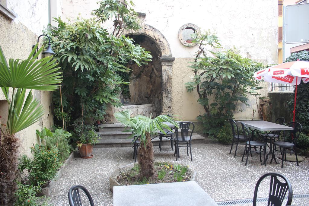 Bed and breakfast Garni Bar Sport
